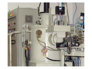 5自主知識產權的單晶熔煉設備